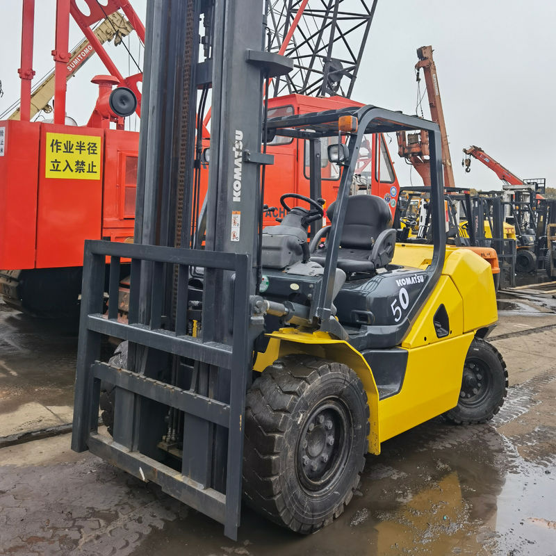 Shanghai Instock Komatsu FD50-10 5ton Vorklift met 2,5ton 3ton 3,5ton 5ton 7ton 15ton