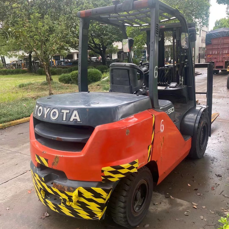 Toyota 8f50 Gebruikte 4 wielen vorkheftruck 5 ton Diesel vorkheftruck voor magazijntransport