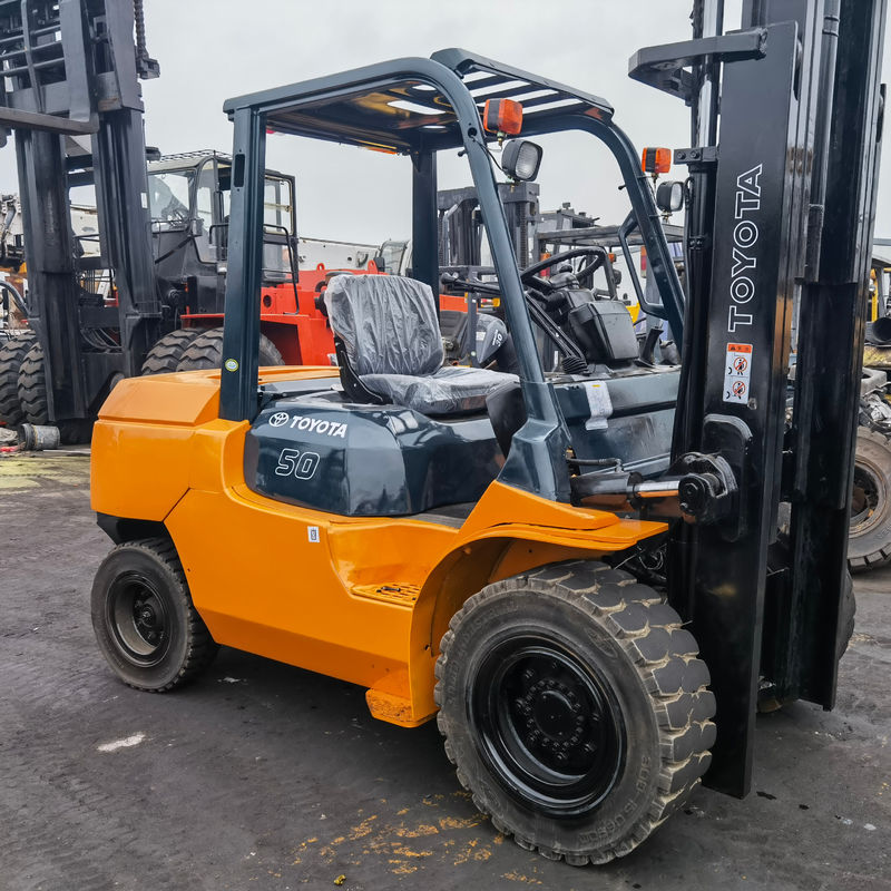 Chinese 4 ton vorkheftruck 5 ton diesel vorkheftruck met 5000 kg gewicht en benzinemotor