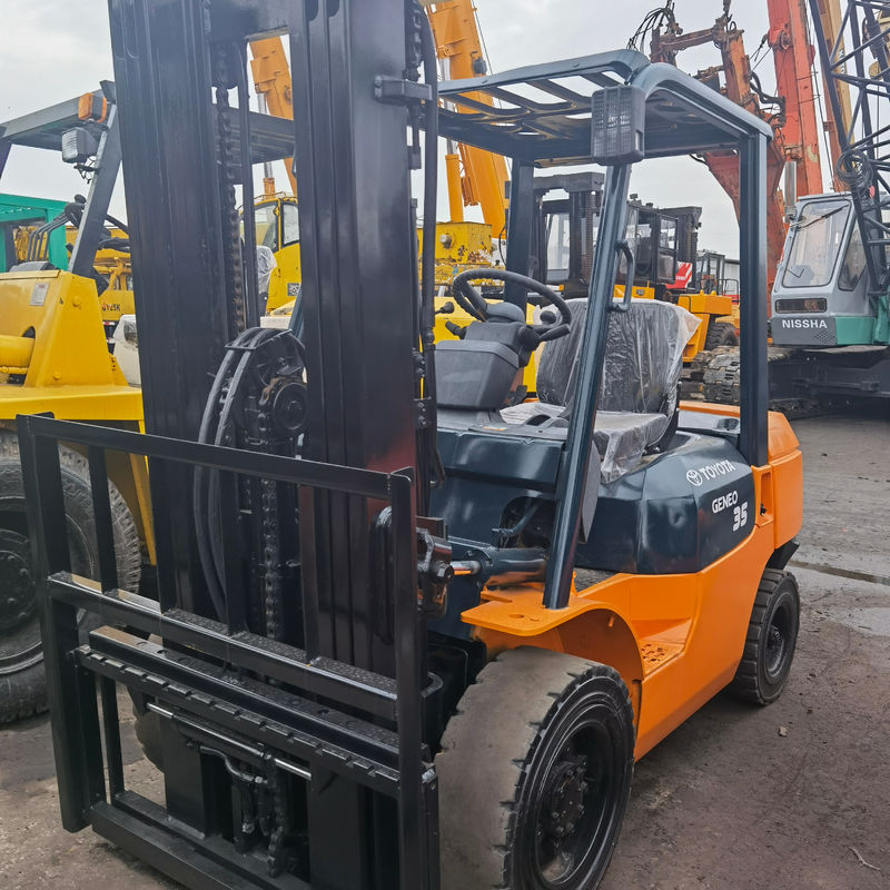 Gebruikte Toyota 3,5 ton FD35 Diesel vorklift in Shanghai werf met 3500 kg Vork Breedte
