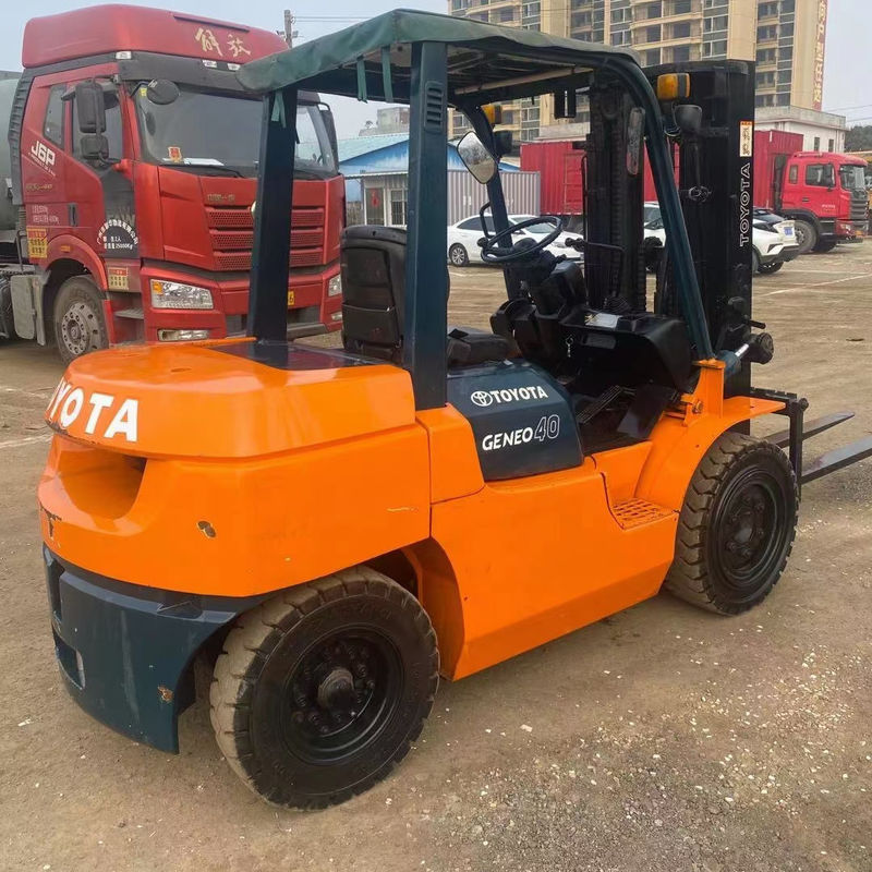 Gebruikte TOYOTA FD40.4 ton Vorklift met 2 trappen Mas 3m 4m 4.5m Gewicht KG 4000 kg