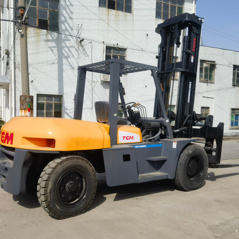 TCM FD100 10T Gebruikte dieselforklift 5m mast 6 meter hoog met zijverschuiving 10000 kg gewicht