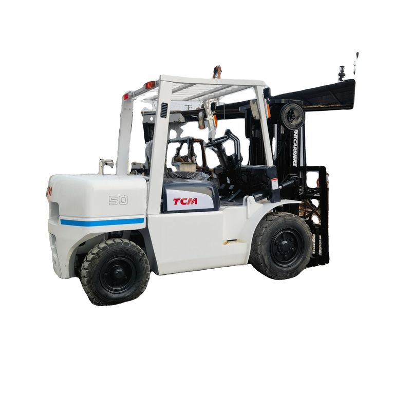 Krachtige dieselmotor 5 ton TCM 3-stage 4.5m FD100 DF50 FD70 Gebruikte vorkheftruck in Japan