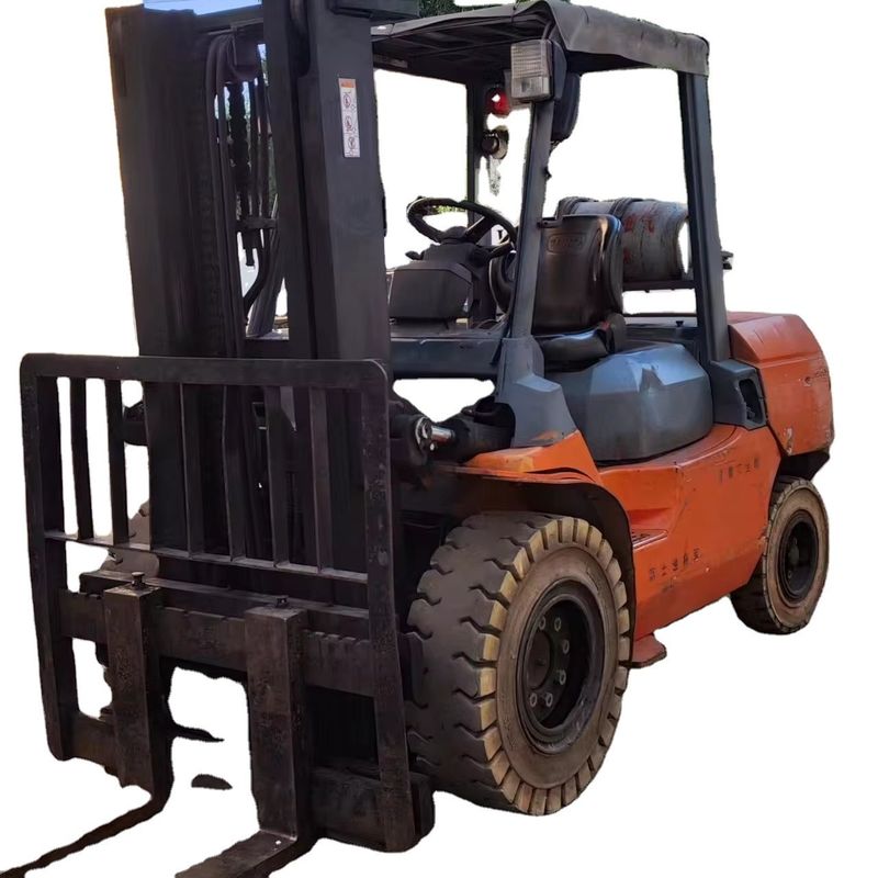 Gebruikte Toyota FD50 Vorklift 5 Ton met 5000 KG gewicht en goed werk in goede staat